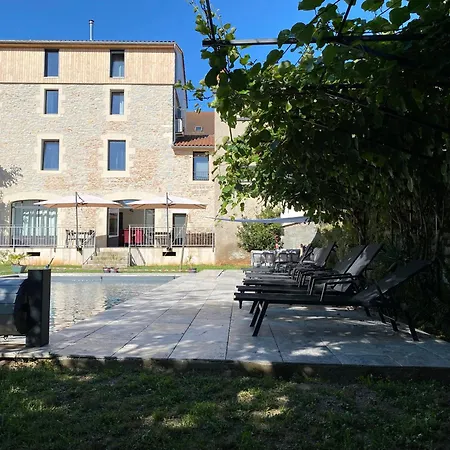 La Bellours Maison d Hôtes avec Piscine-2